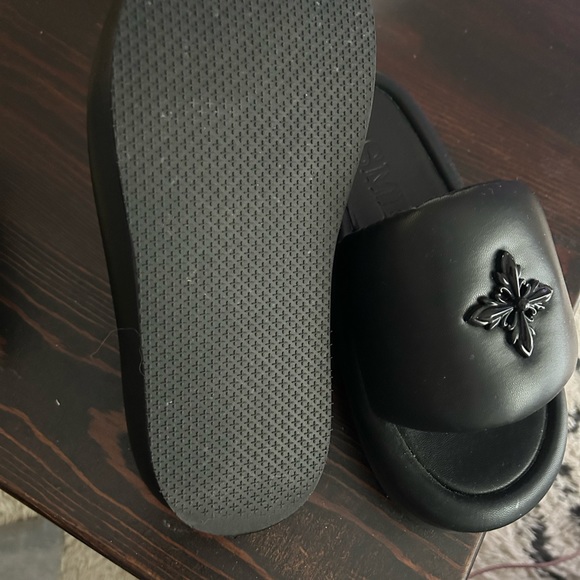 SMFK Magnolia bumper slippers size 7 - Picture 3 of 3